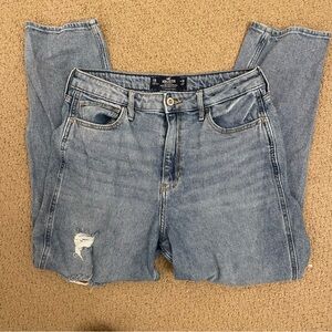 Hollister Women's Light Blue Boyfriend Jeans